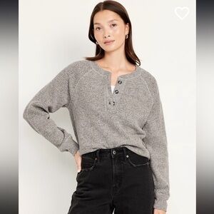 Women's Gray Henley Waffle Cozy Sweater Size Medium ~ Old Navy